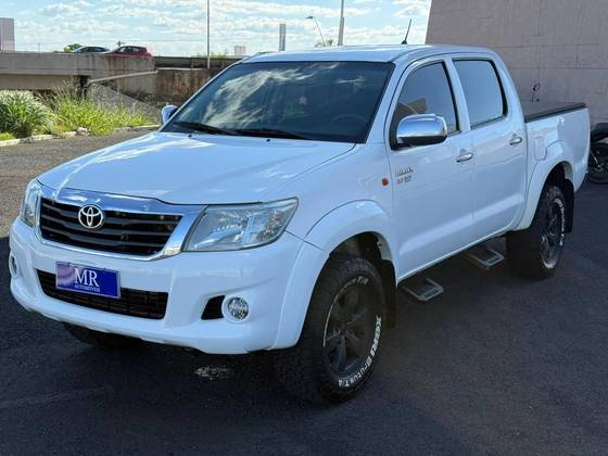 TOYOTA HILUX 2.7 SR 4X2 CD 16V FLEX 4P AUTOMÁTICO